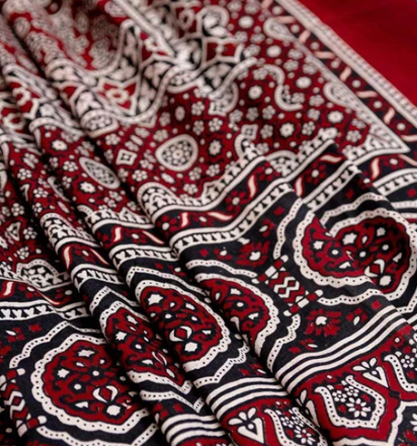 Sindhi Ajrak